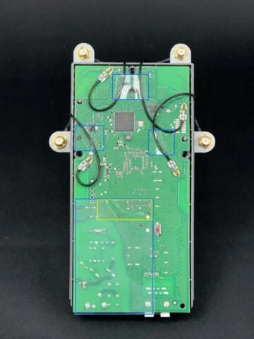 FRITZ!Repeater 1750E Mainboard mit FriXtender Murata Pigtails