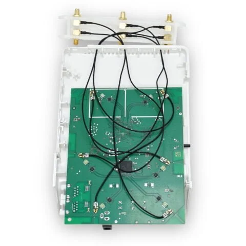 FRITZ!Repeater 3000 Mainboard mit allen Pigtails
